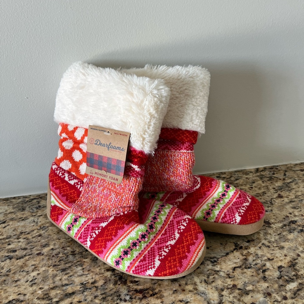 Dearfoams Memory Foam Slippers Boot Tall Holiday … - image 1